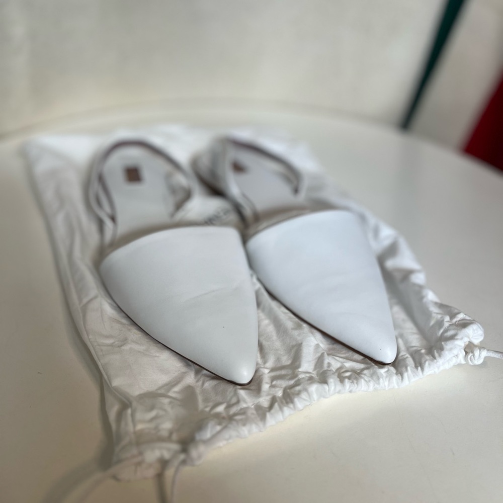 DIANE VON FURSTENBERG size 7 white leather sling backs